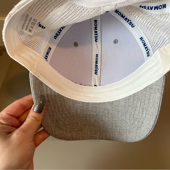 NWOT Komatsu Hat - Picture 6 of 9